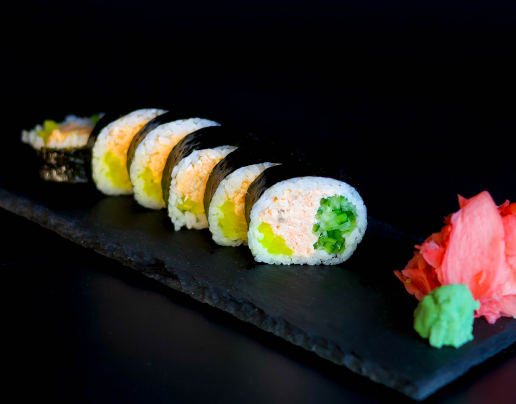 Futomak with Baked Salmon