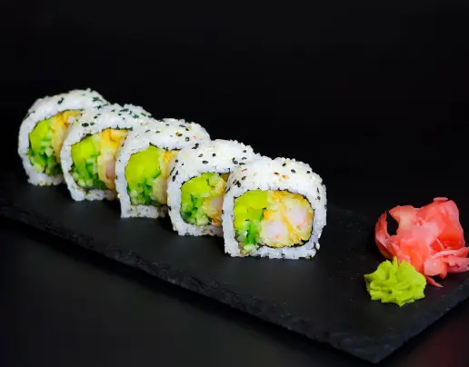 Uramak with Shrimp in Tempura
