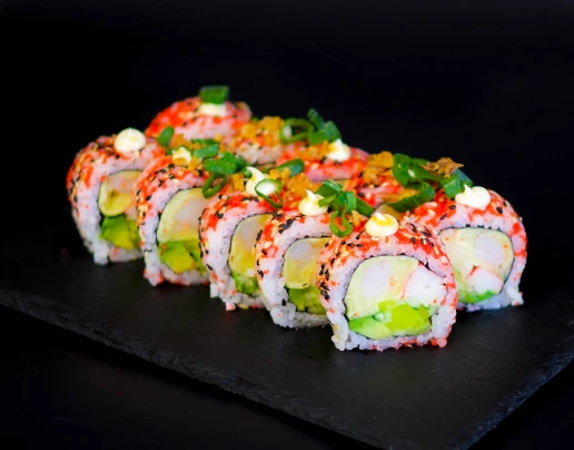 California z Krewetką — klasyczne california sushi z dostawą w Toruniu