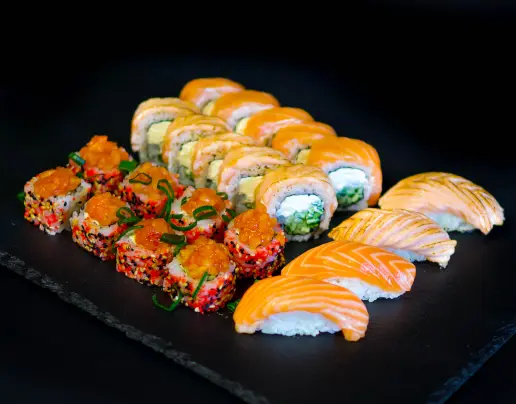 Gold Set – wyjątkowy zestaw sushi dla miłośników łososia